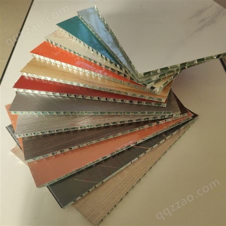 铝蜂窝复合板 0.8mm厚 瓦楞铝板 铝单板勾塔天花板