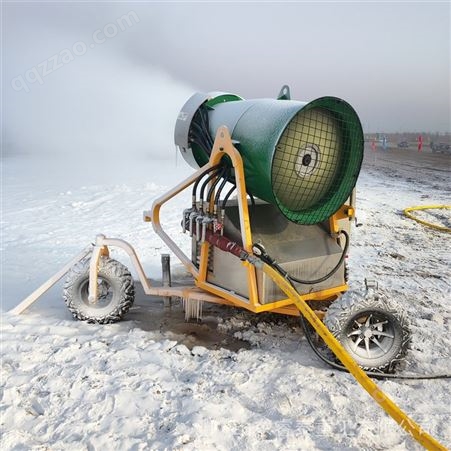 出售冰雪嘉年华制冷设备 大型游乐场人工造降雪 遥控式履带造雪机