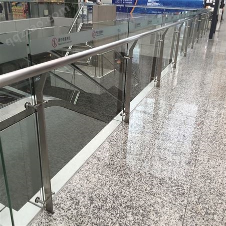 金日盛 工程304不锈钢立柱定制 商场车站楼梯护栏 户外扶手栏杆